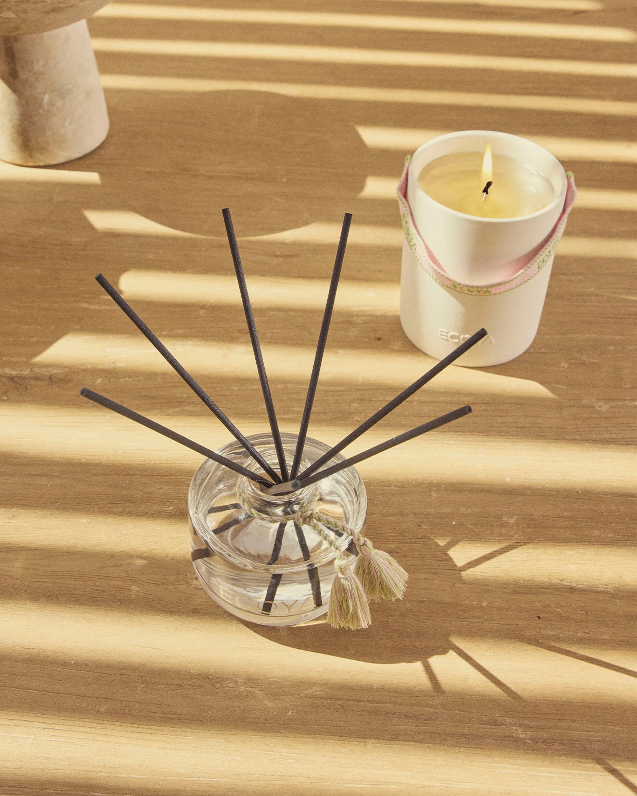 High Summer: Blackcurrant & Mint Reed Diffuser - Image 2