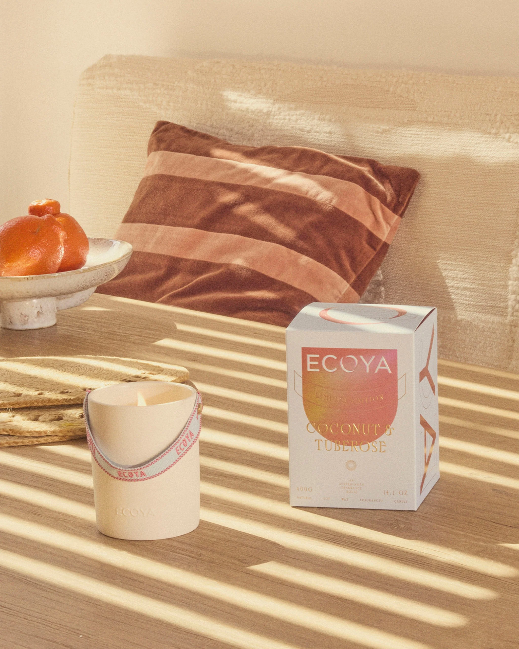 High Summer: Coconut & Tuberose Ceramic Candle - Image 2