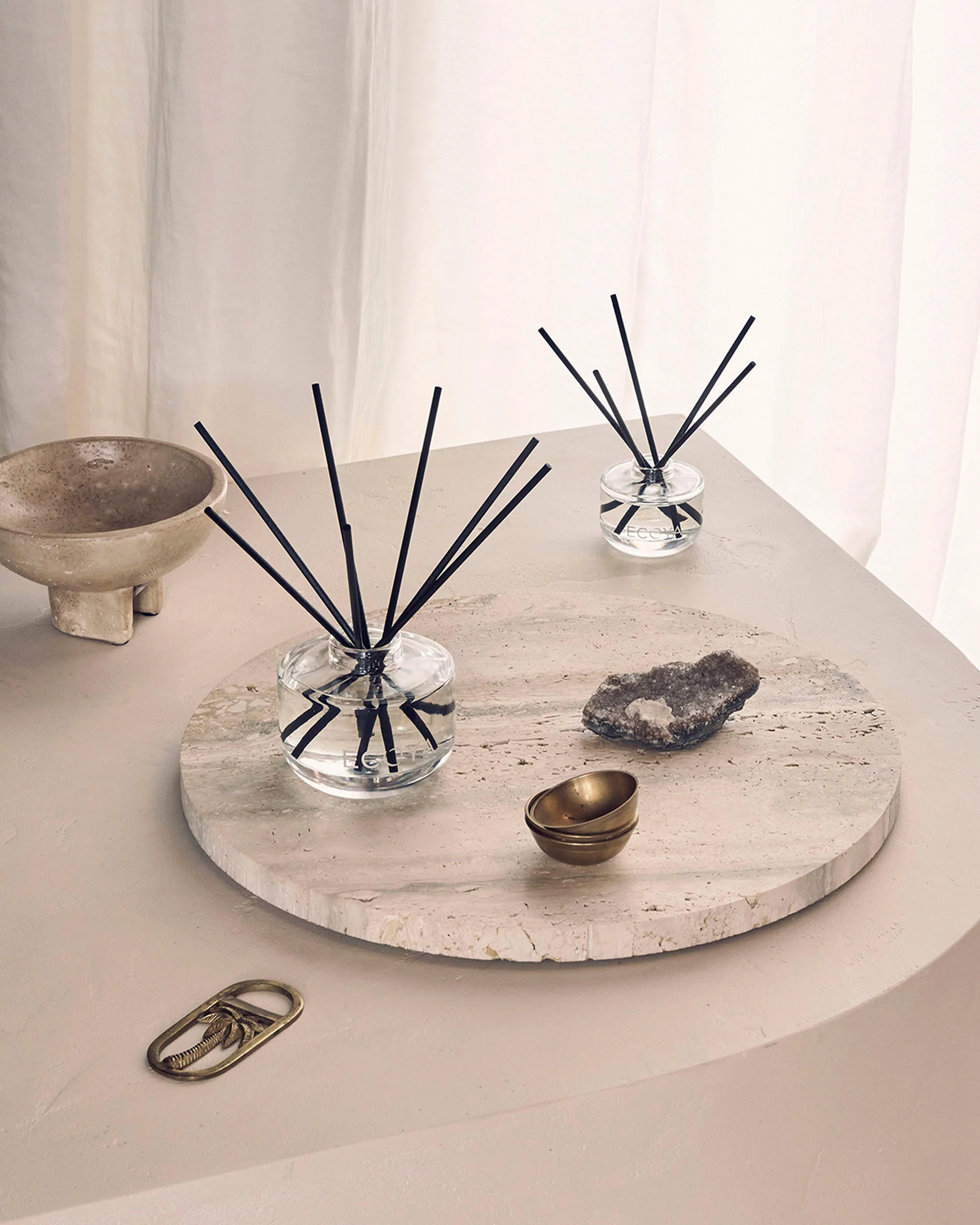 Sandalwood & Amber Mini Diffuser - Image 3